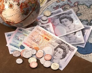 MA货合约的含义是什么？这种合约如何影响相关市场的价格波动？