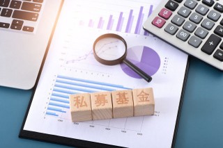 期货双向交易具体指什么操作方式？