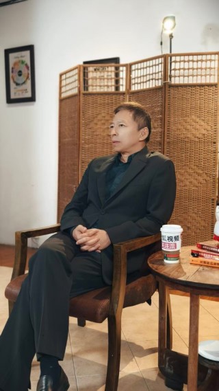 对话张朝阳：广义相对论以前没学过，完全是过去两年研究的 | 直击乌镇