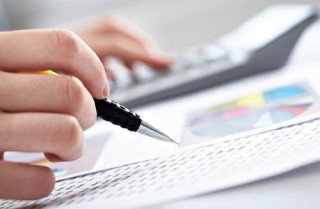 如何报全车划痕险？报全车划痕险有哪些步骤？