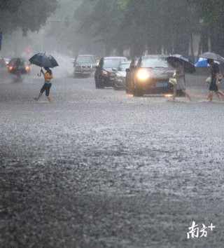大众途观雨刮片的拆卸步骤是什么？如何选择适合的雨刮片？