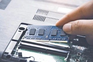 存储爆发，千亿龙头净利狂飙近20倍