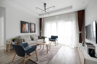 如何进行飘窗的装修设计？这些设计在不同建筑风格中有何不同？