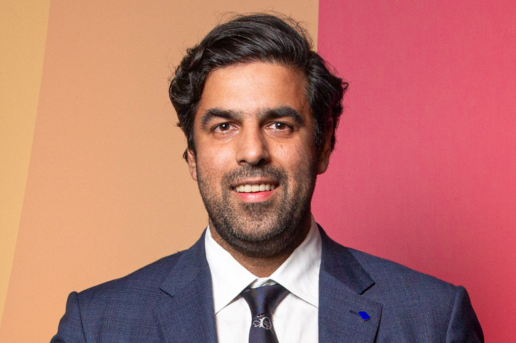 “印度电诈”就离谱!整整八年,AI全靠人、收入全靠刷,微软纳德拉被老乡“杀猪盘”了 第1张 “印度电诈”就离谱!整整八年,AI全靠人、收入全靠刷,微软纳德拉被老乡“杀猪盘”了 第1张