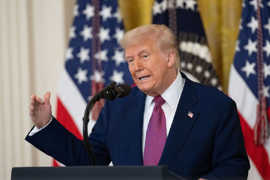 特朗普:事先知道以色列袭击伊朗的计划 第1张 特朗普:事先知道以色列袭击伊朗的计划 第1张