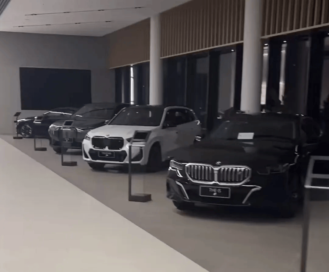 宝马新年大调价，最高降30万？记者实探：并非价格战，终端售价基本没变\n  第5张