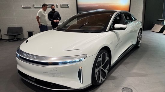 Lucid集团2025年电动汽车交付量增长55% 达成下调后业绩指引 第1张 Lucid集团2025年电动汽车交付量增长55% 达成下调后业绩指引 第1张